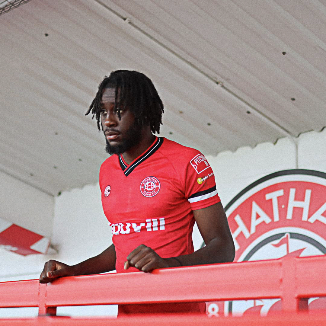 Chatham Town Sign Jamie Yila