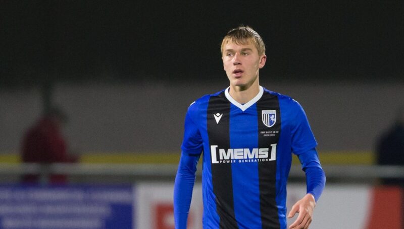 CHATS SIGN ALEX GILES ON LOAN