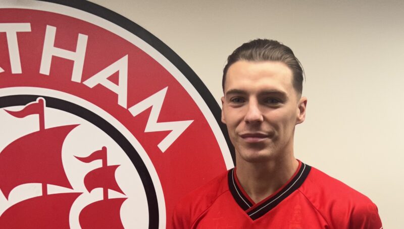 CHATS SIGN SID NELSON